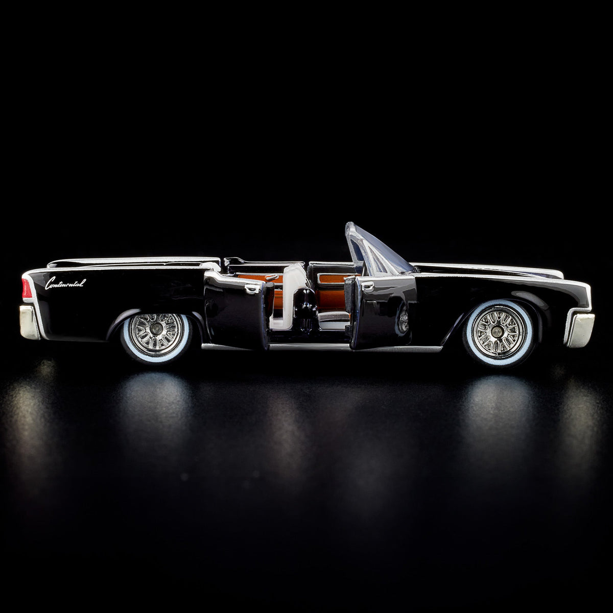Hot Wheels RLC Exclusive ’61 Lincoln Continental